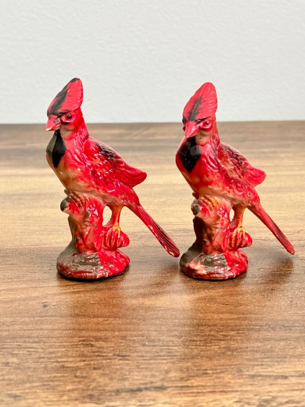 VINTAGE Mid century Cardinal Bird Perched Branch Figurine Collectible Pair SET 2